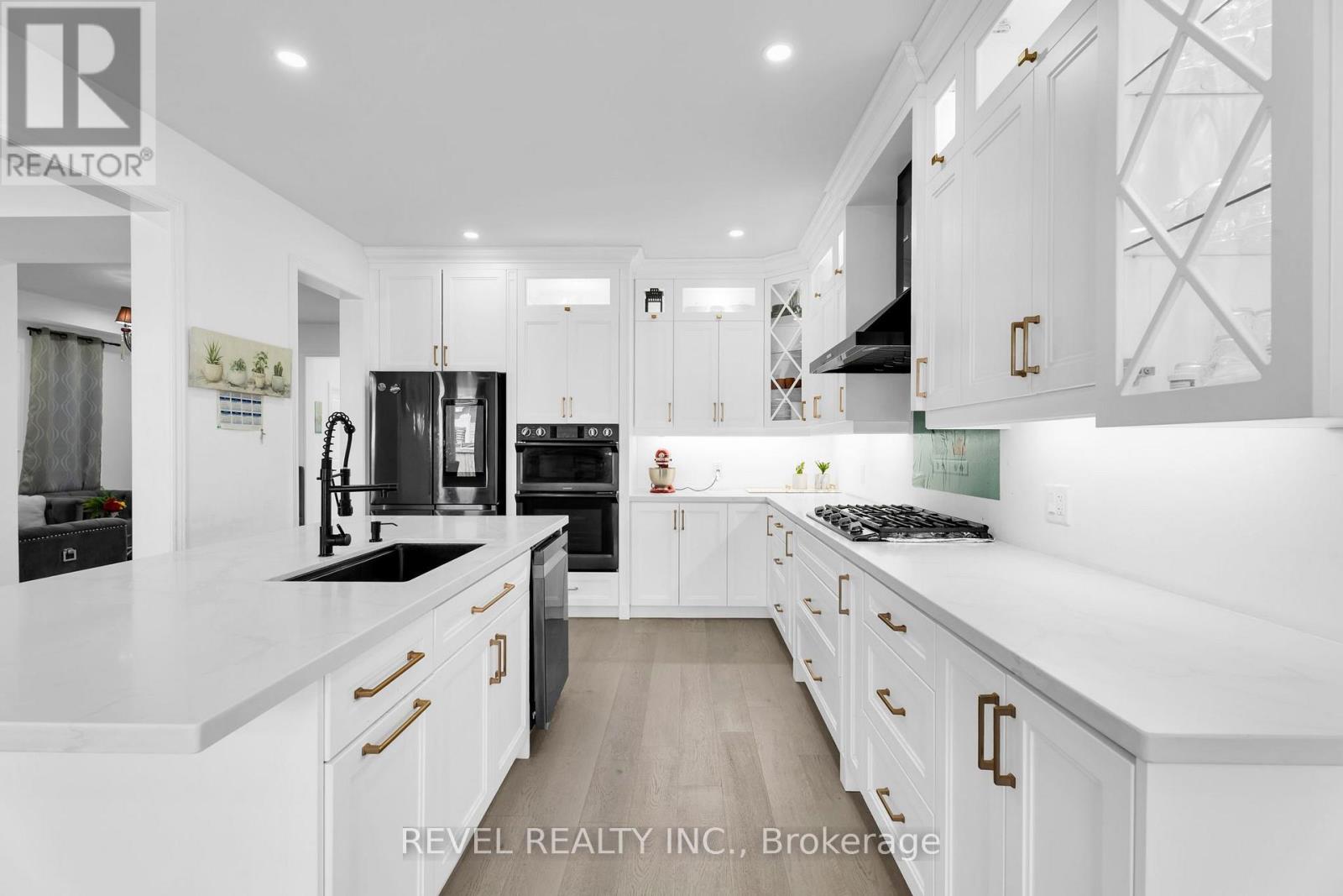 536 BRETT STREET - Image 14