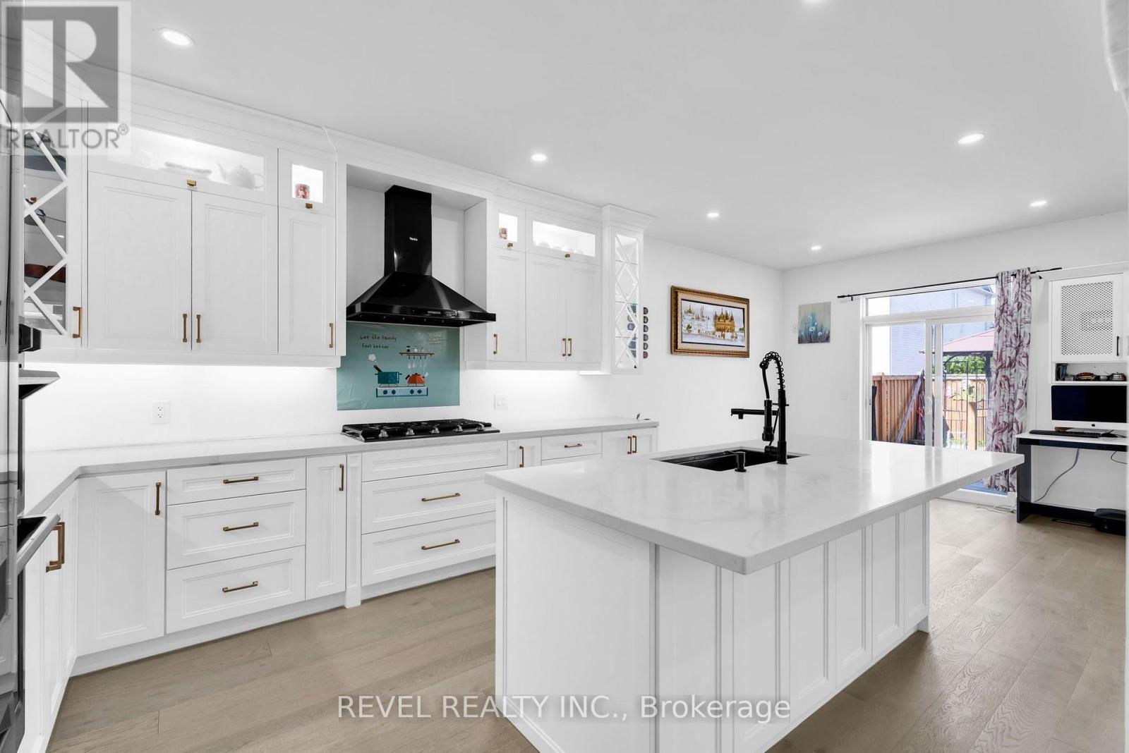 536 BRETT STREET - Image 16