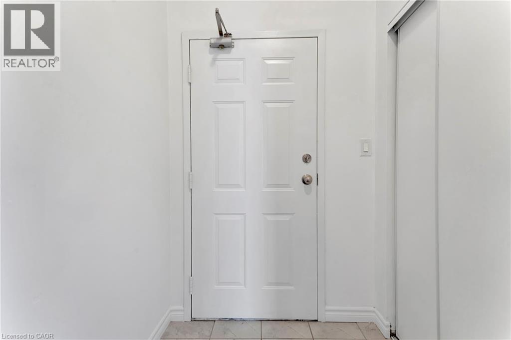 #409 90 COLBORNE Street - 11