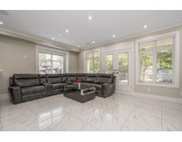 9021 Ben Nevis Crescent, Surrey, BC V3V6K6 Photo 16