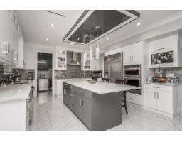 9021 Ben Nevis Crescent, Surrey, BC V3V6K6 Photo 9