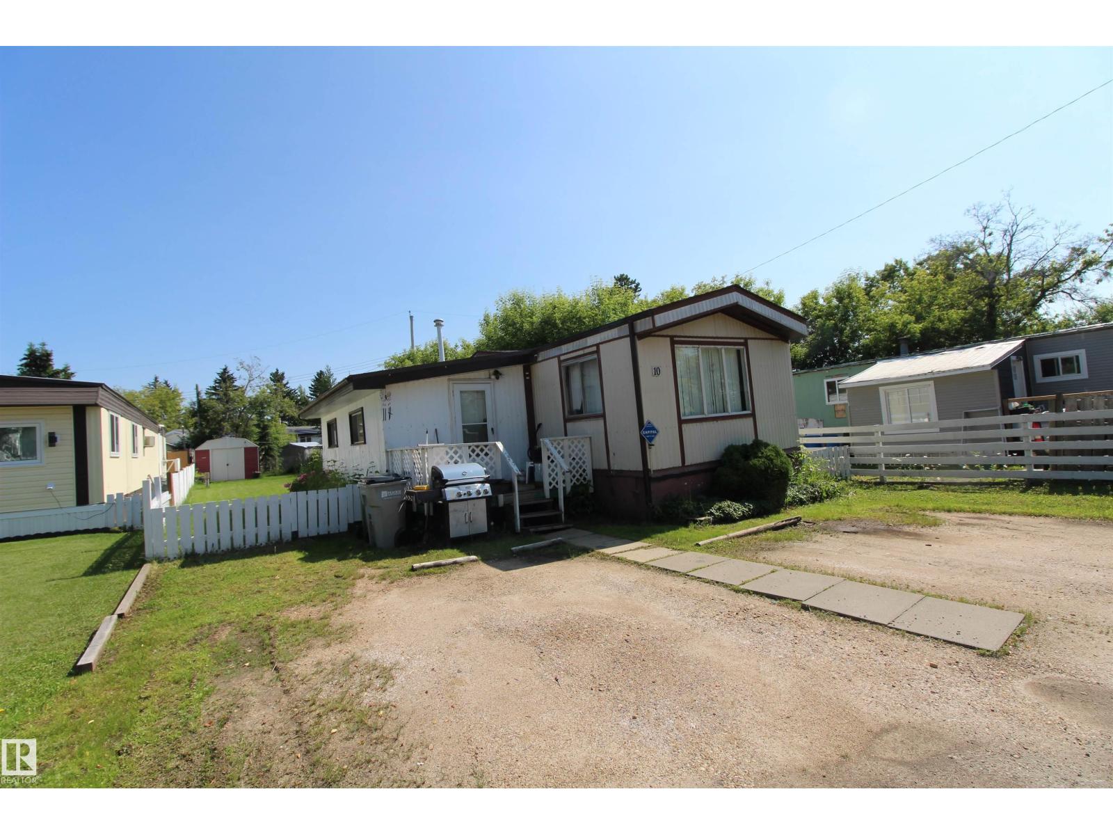 #10 9501 104 Ave - 1