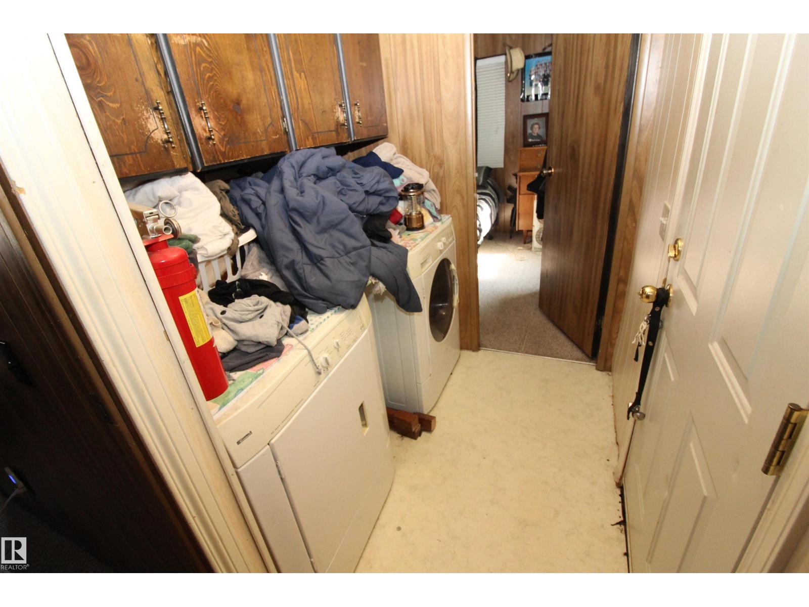 #10 9501 104 Ave - 24