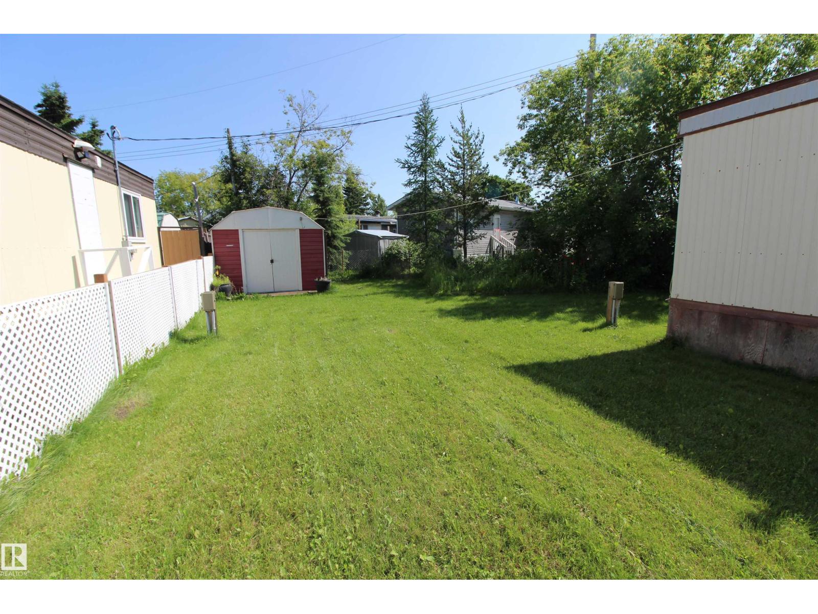 #10 9501 104 Ave - 5
