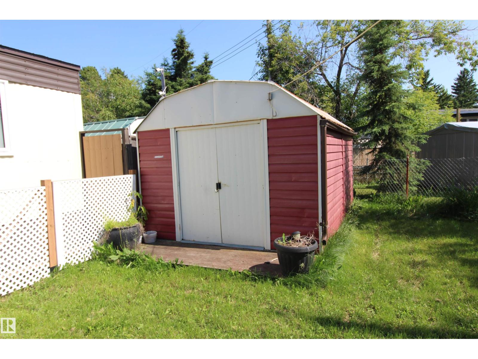 #10 9501 104 Ave - 6