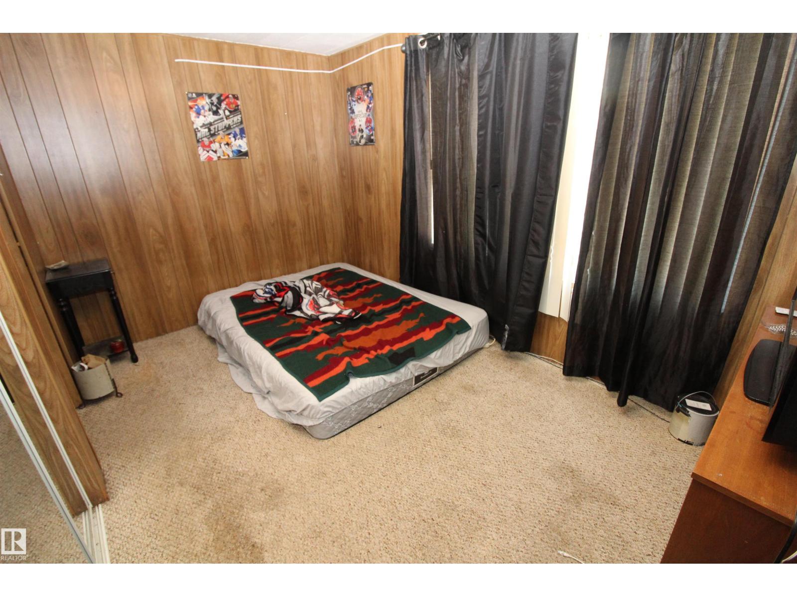 #10 9501 104 Ave - 16