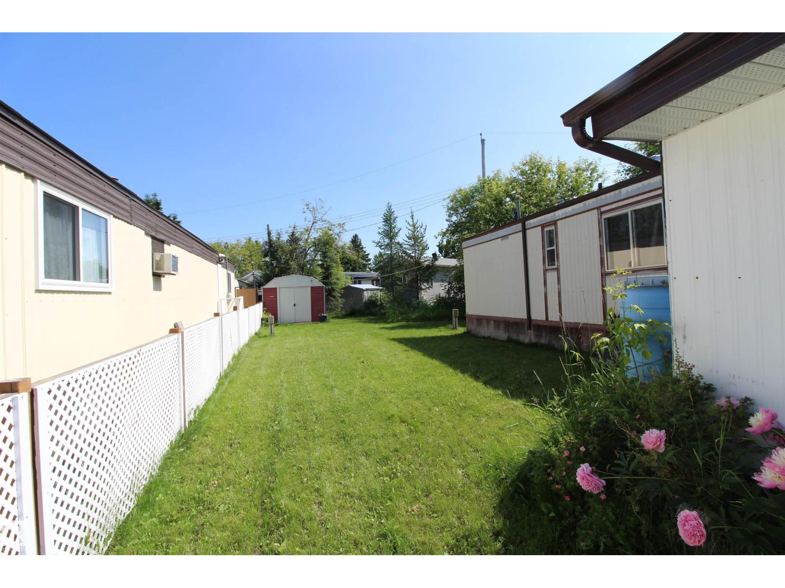 #10 9501 104 Ave - 4