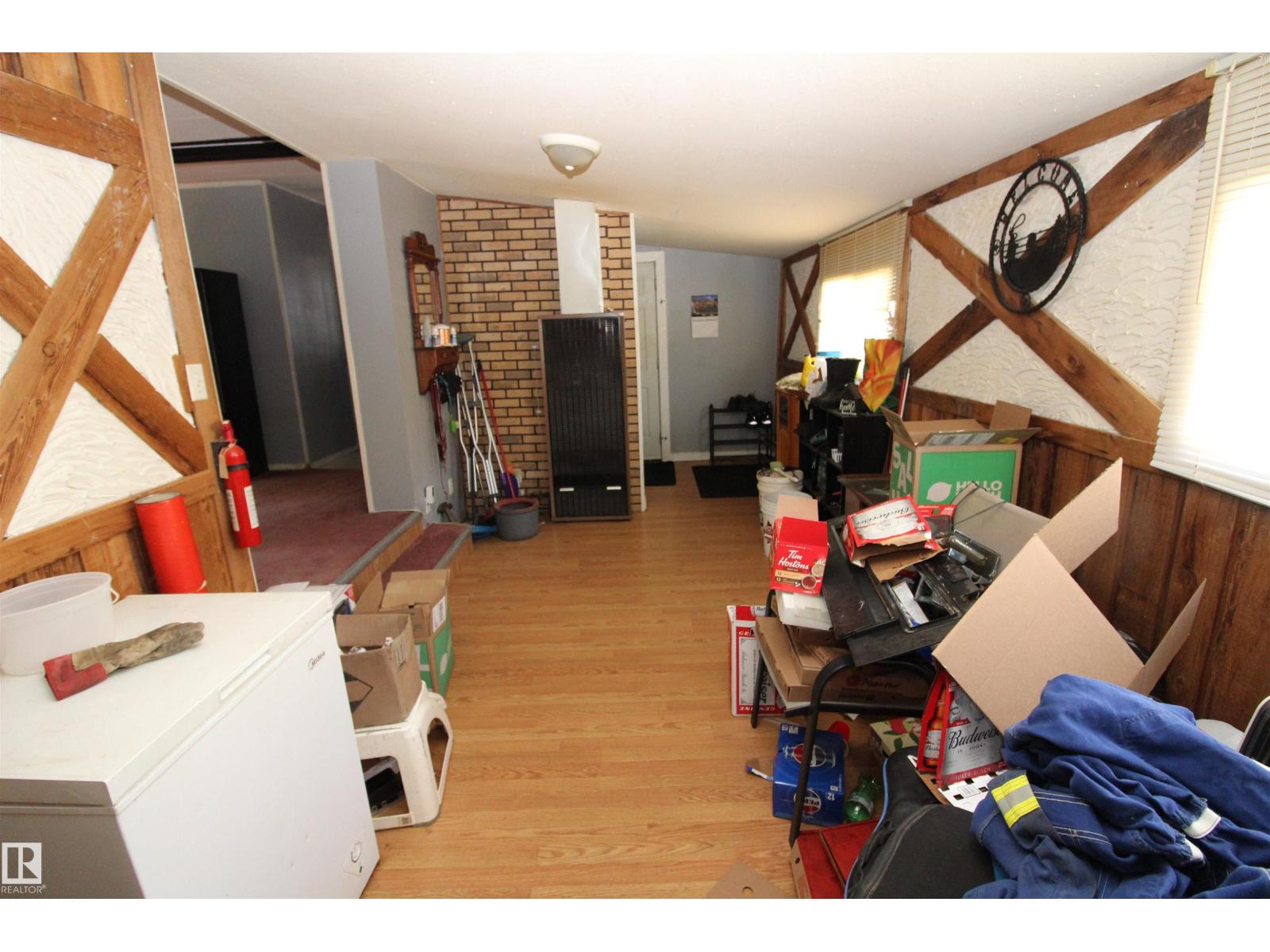 #10 9501 104 Ave - 14