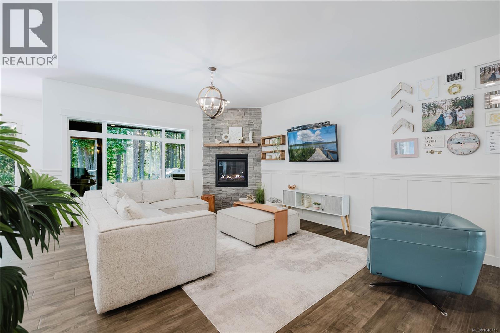 1572 Nimpkish Pl - 14