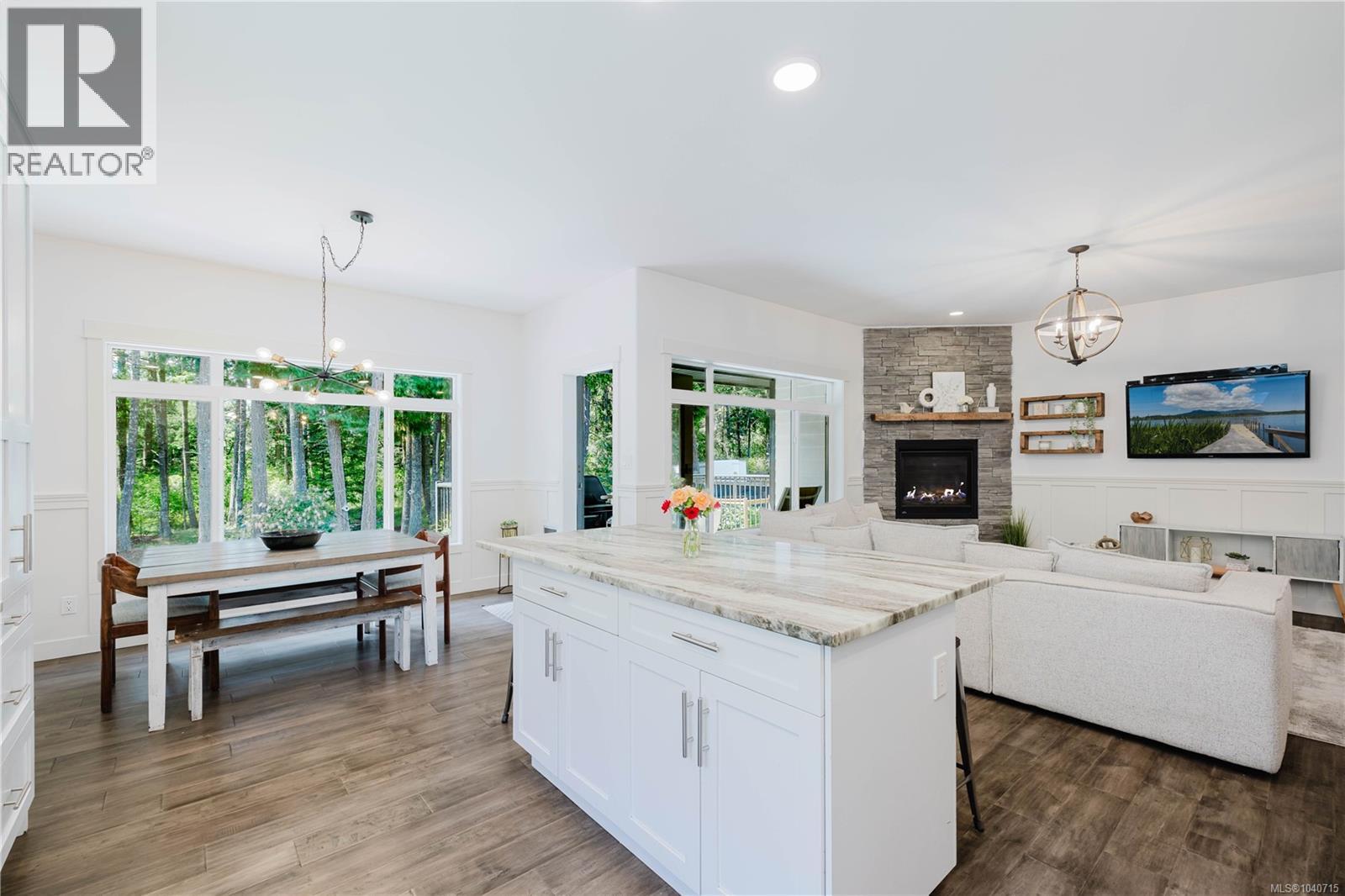 1572 Nimpkish Pl - 19