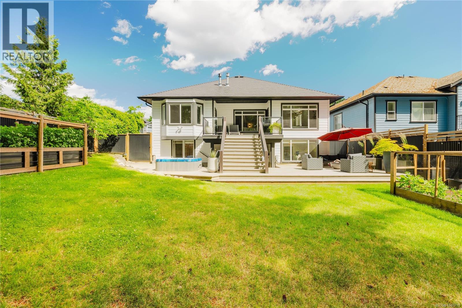 1572 Nimpkish Pl - 51