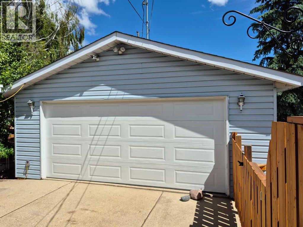 8525 95 Street - Image 4