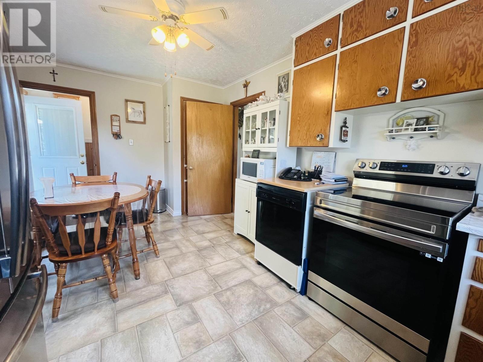 7 Franklyn Street - 13