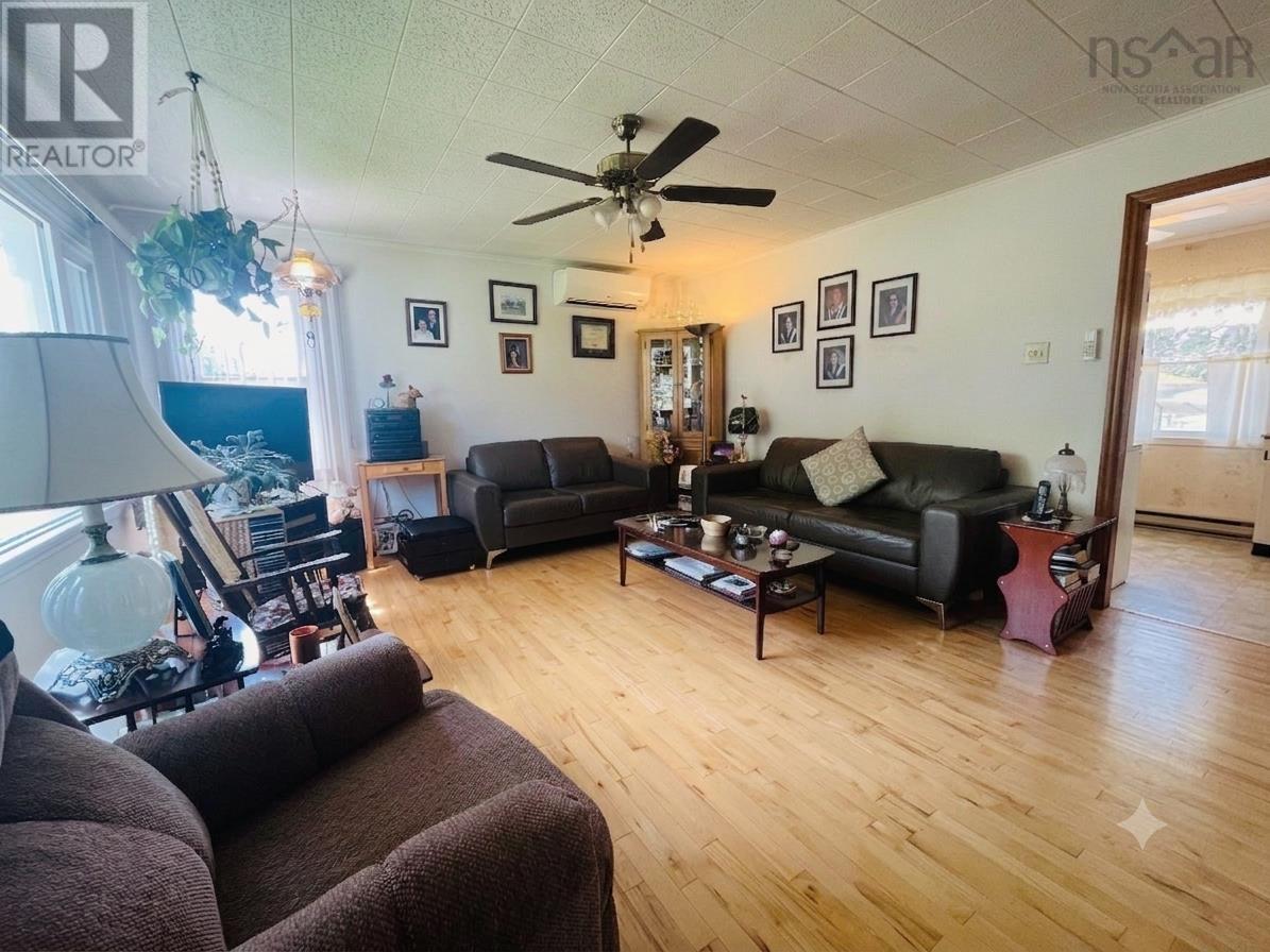 7 Franklyn Street - 16