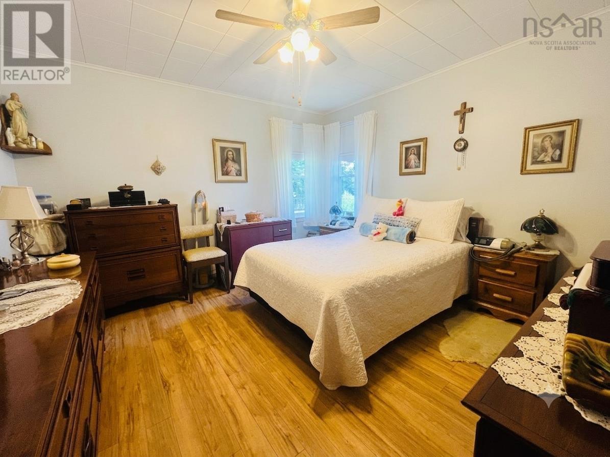 7 Franklyn Street - 23