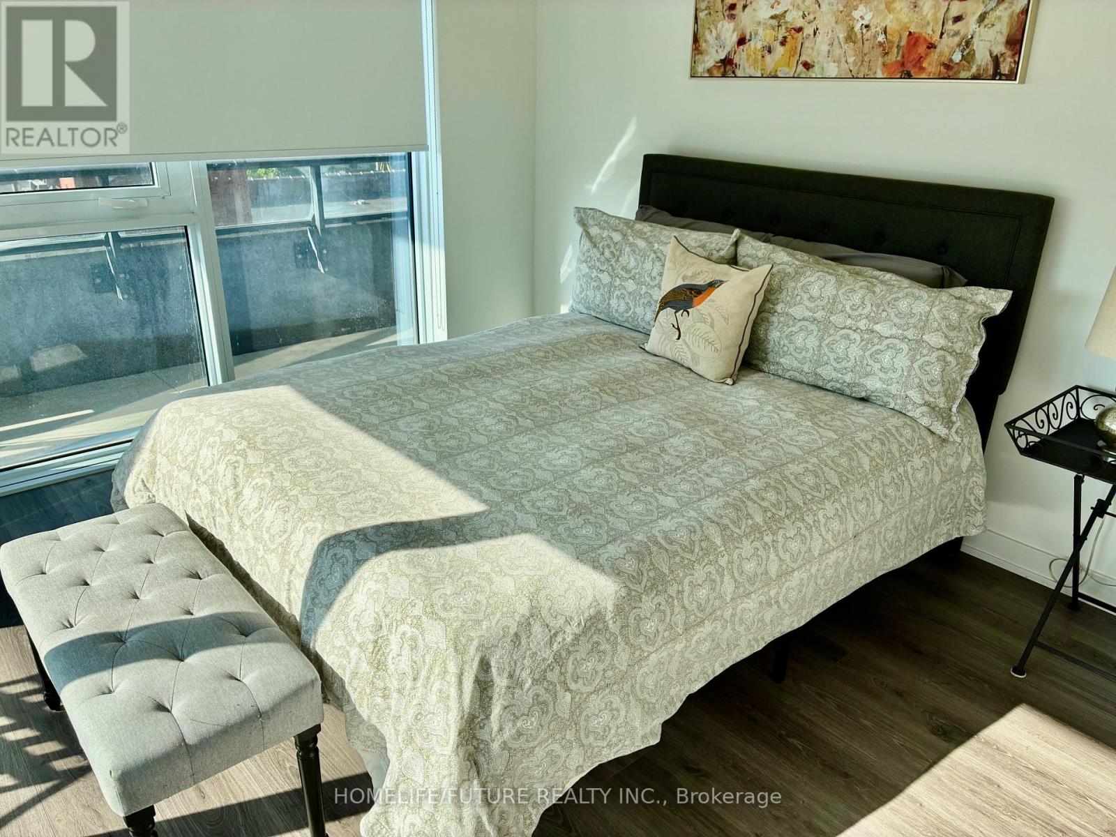 #610 9 TECUMSETH STREET - 11
