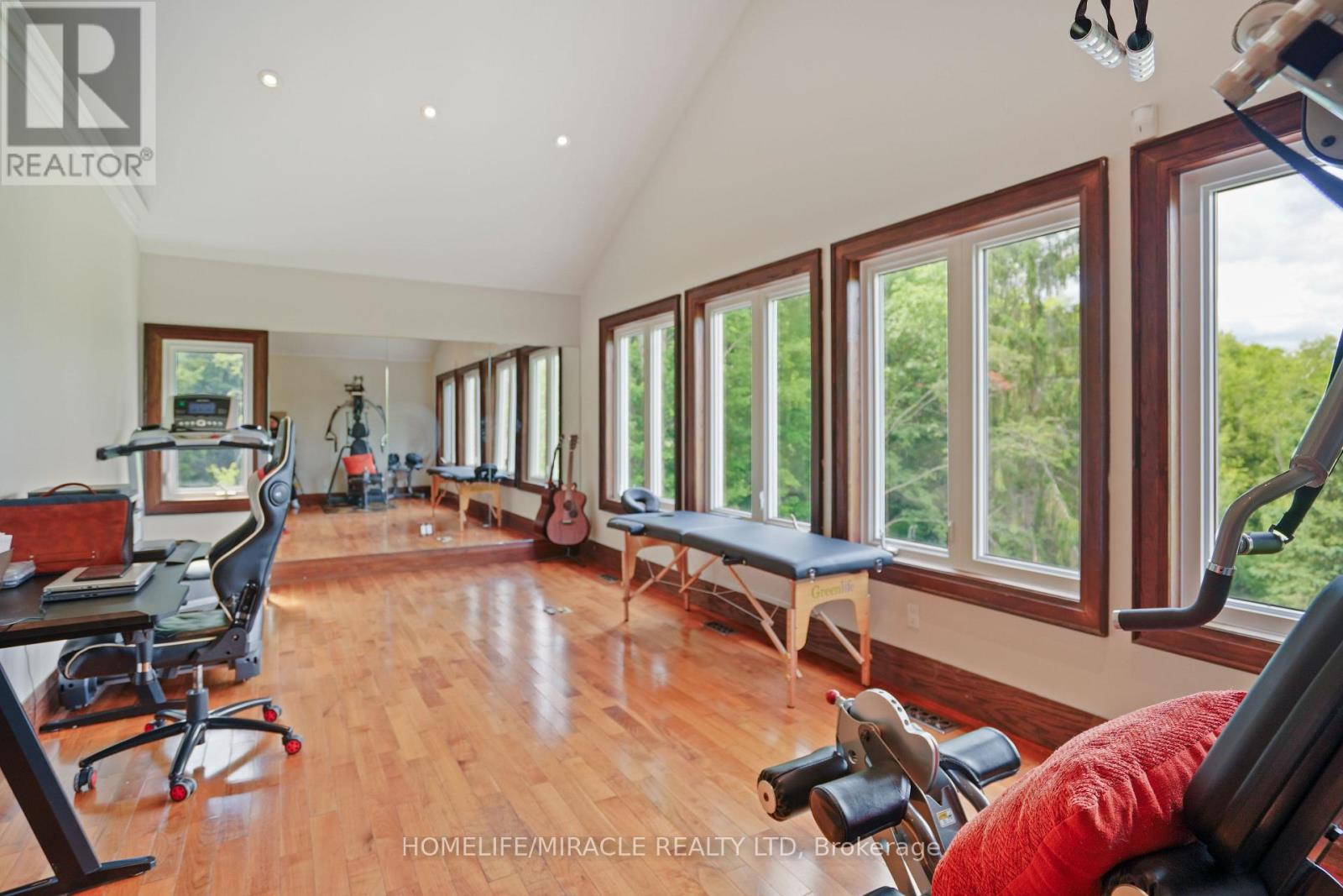 19 TANGLEWOOD DRIVE - 33