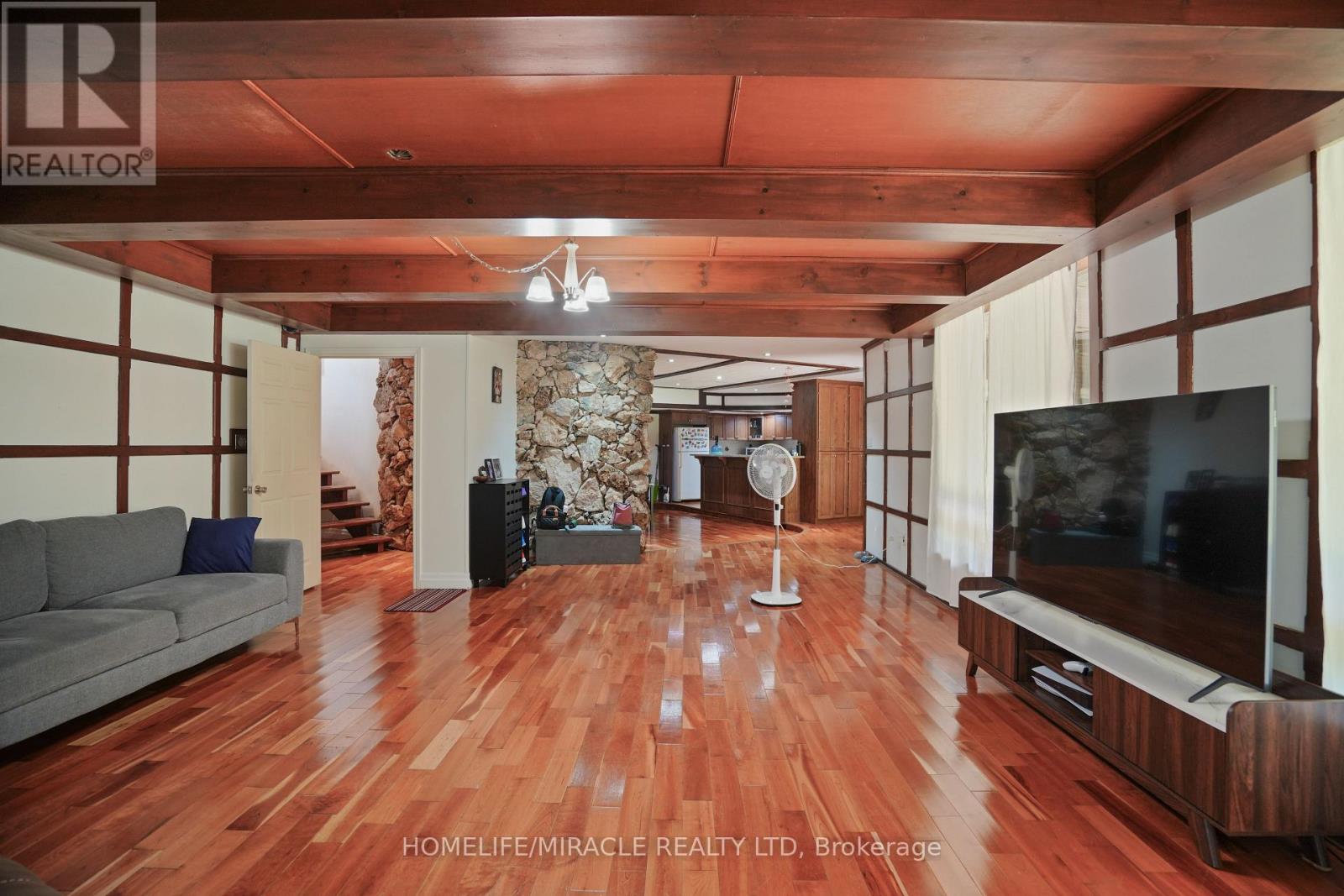 19 TANGLEWOOD DRIVE - 37