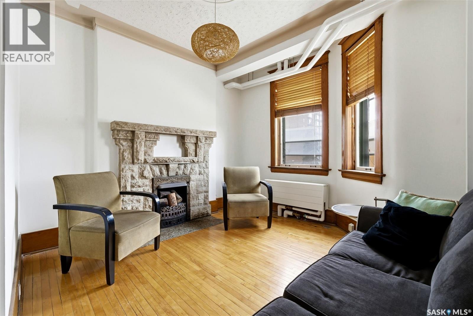#17 2201 14th AVENUE - 4