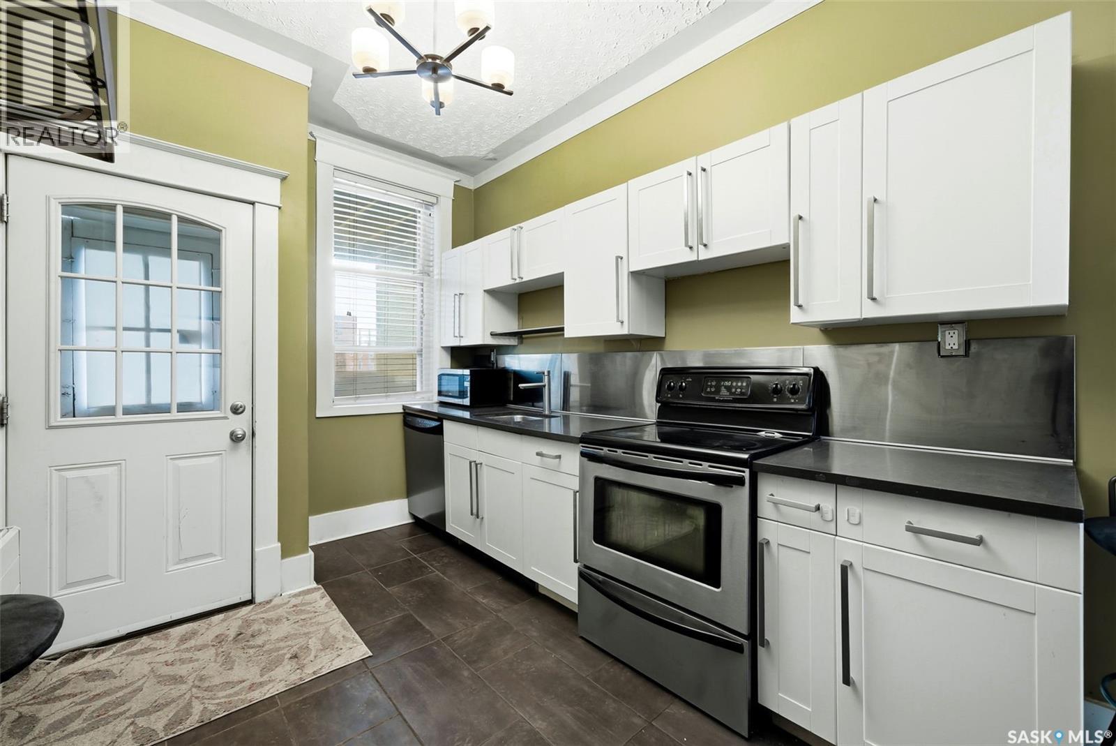 #17 2201 14th AVENUE - 8