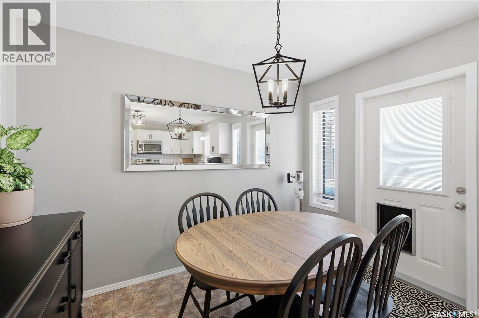 310 Martens AVENUE - 16