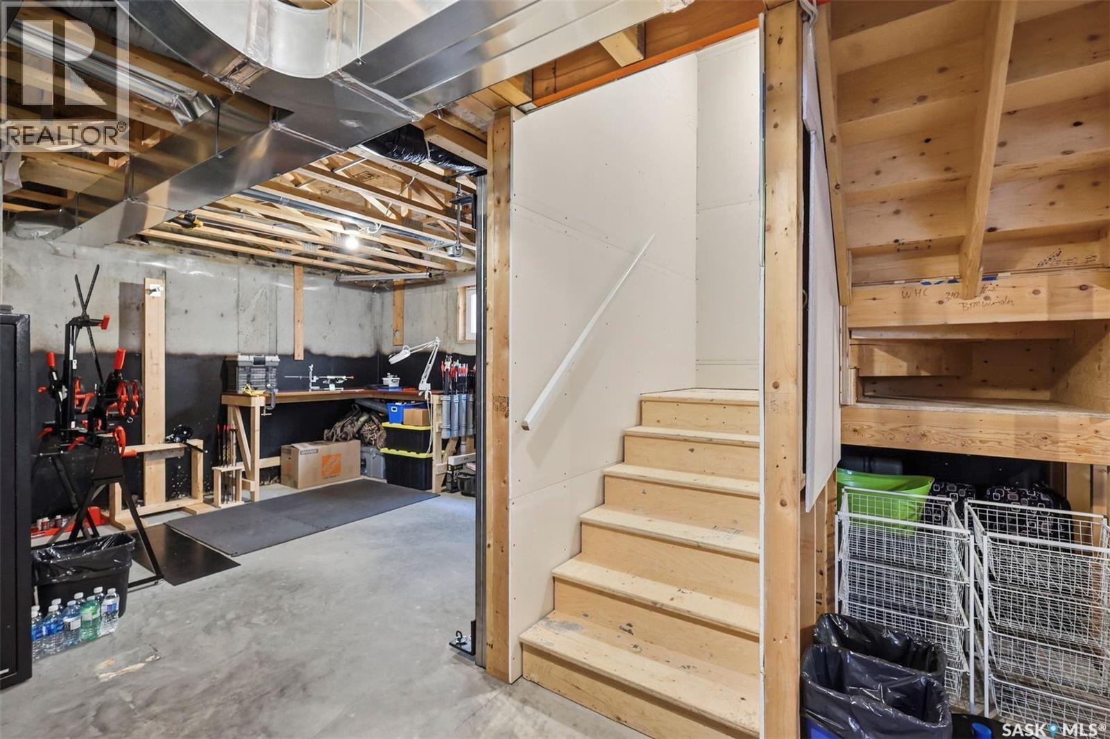 310 Martens AVENUE - 25