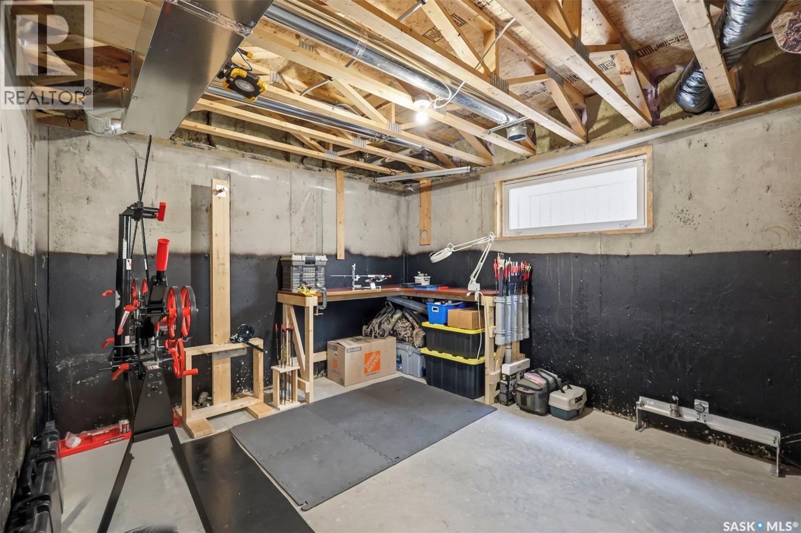 310 Martens AVENUE - 27