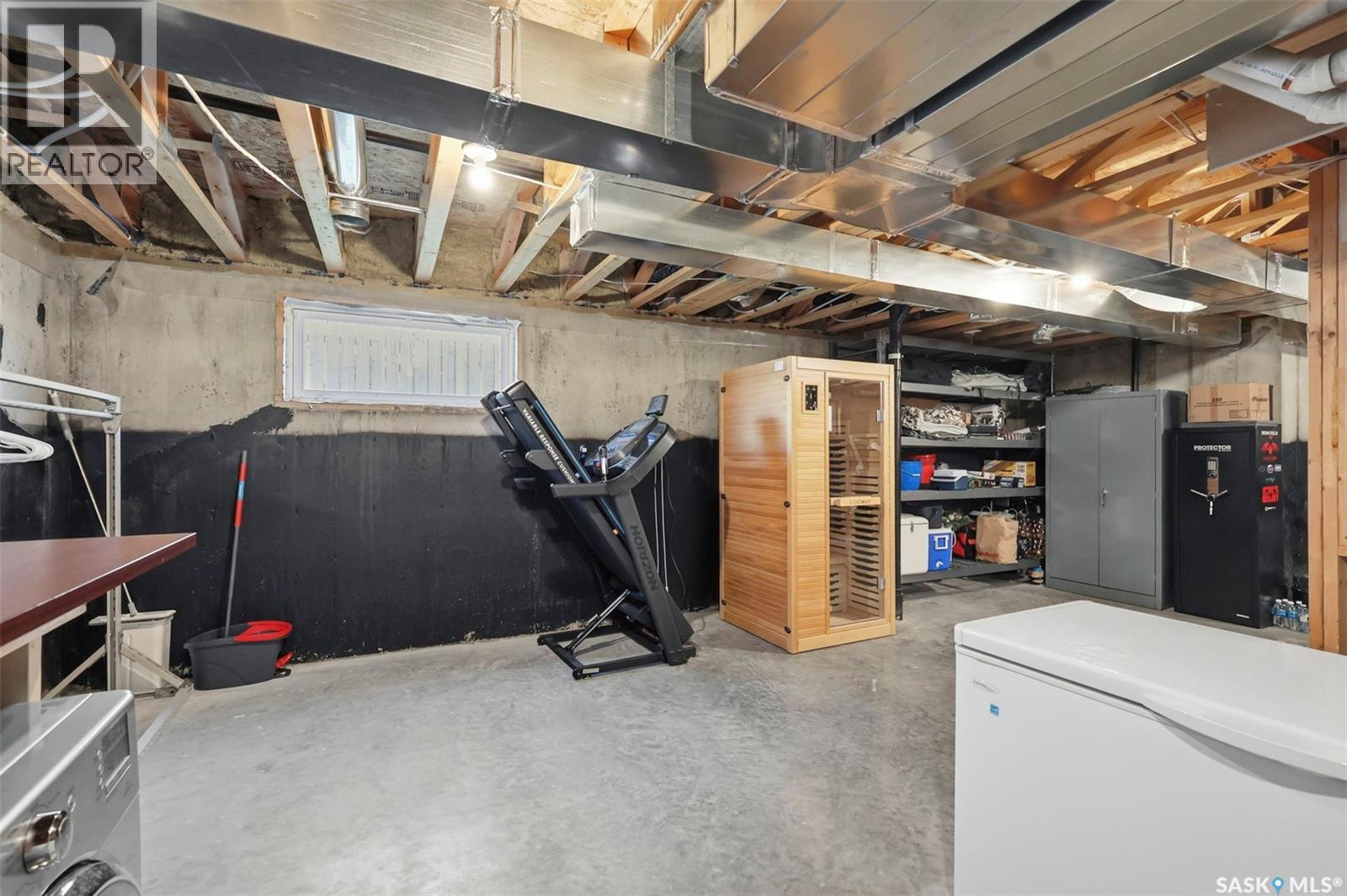 310 Martens AVENUE - 31