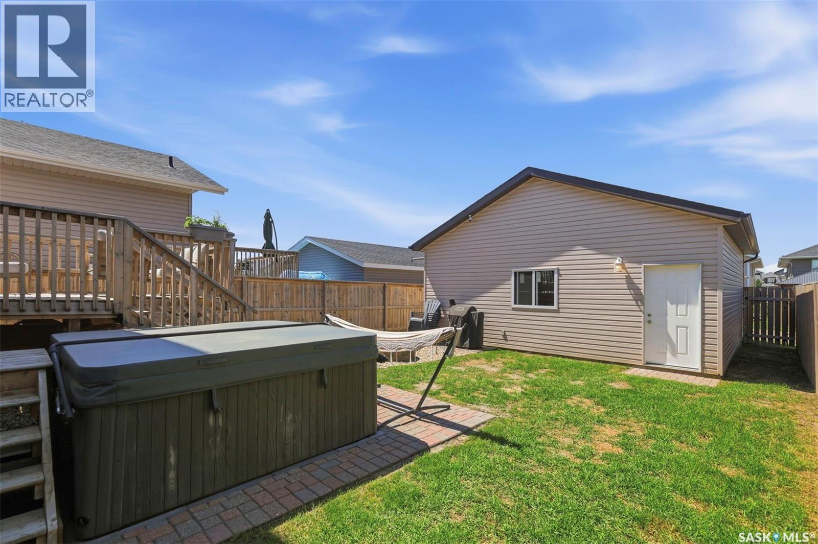 310 Martens AVENUE - 41