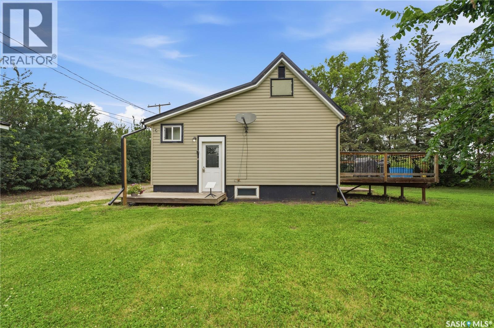 100 Railway AVENUE S - 3