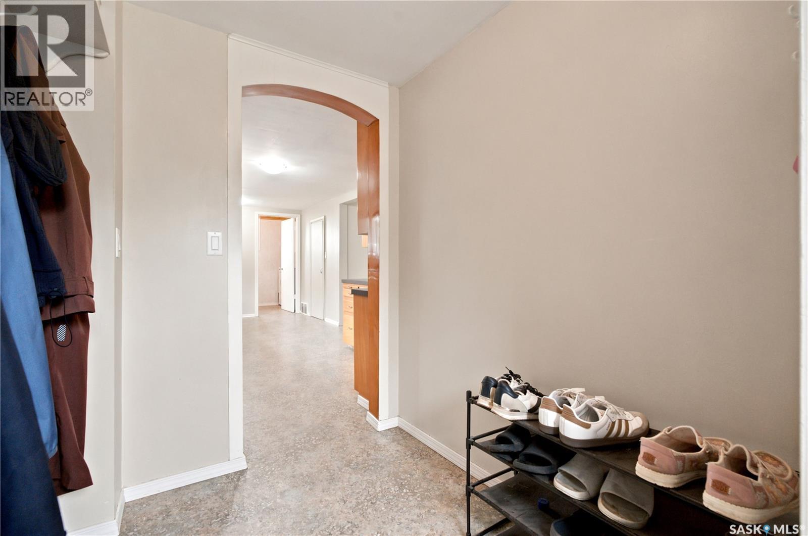100 Railway AVENUE S - Image 5