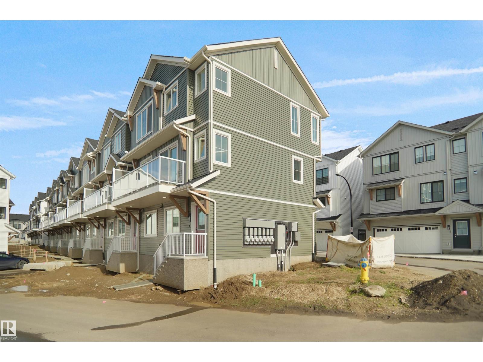 #61 525 SECORD BV NW - 2