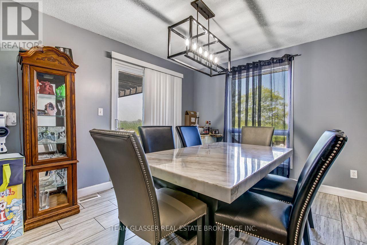 23999 MAYFAIR ROAD - 16