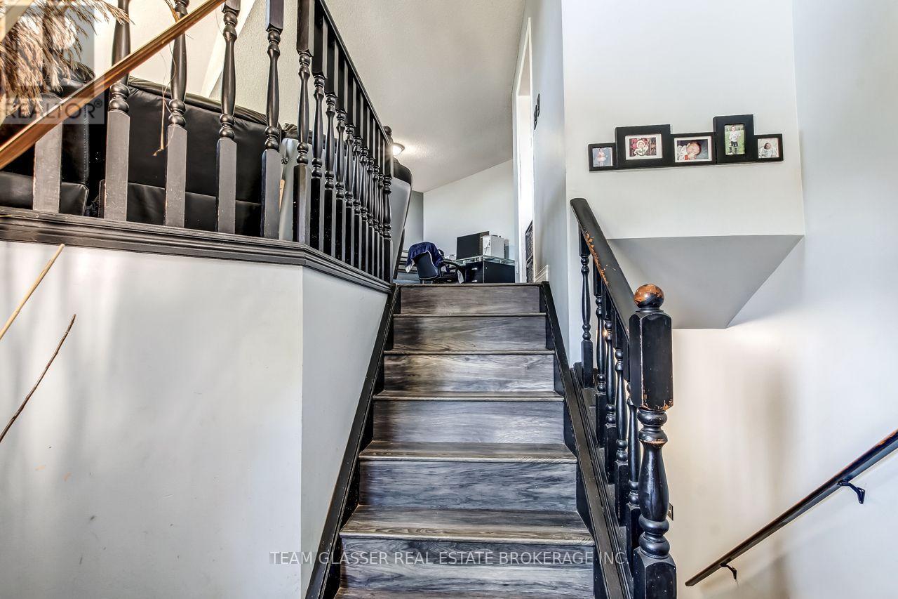 23999 MAYFAIR ROAD - 19