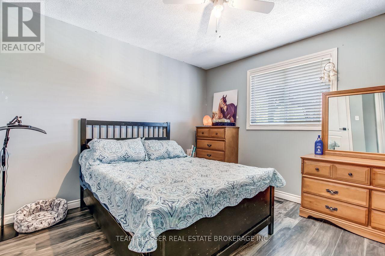 23999 MAYFAIR ROAD - 21