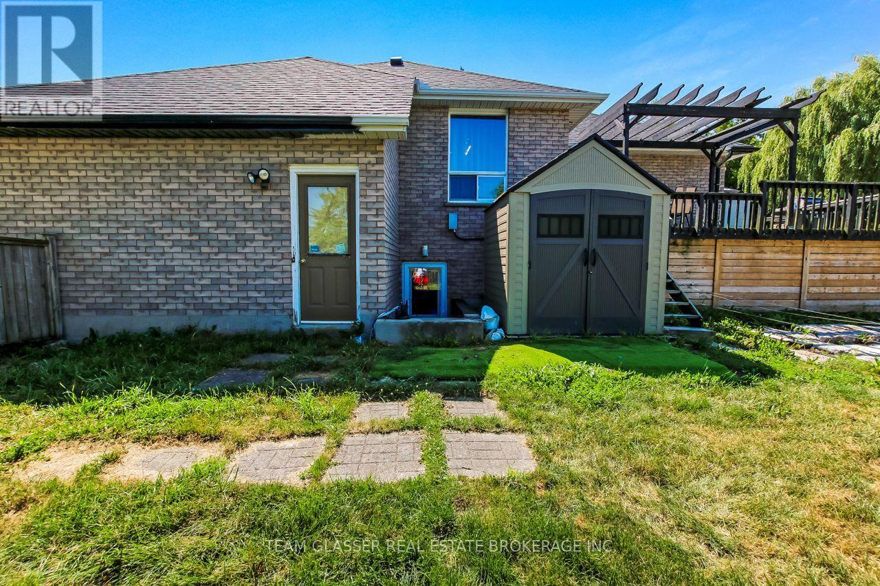 23999 MAYFAIR ROAD - 44