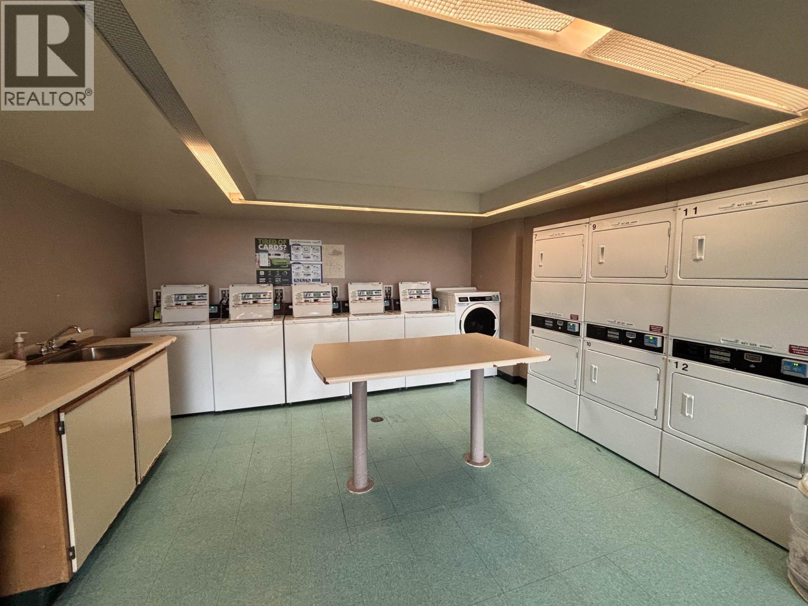 402 1026 QUEENS AVENUE, New Westminster