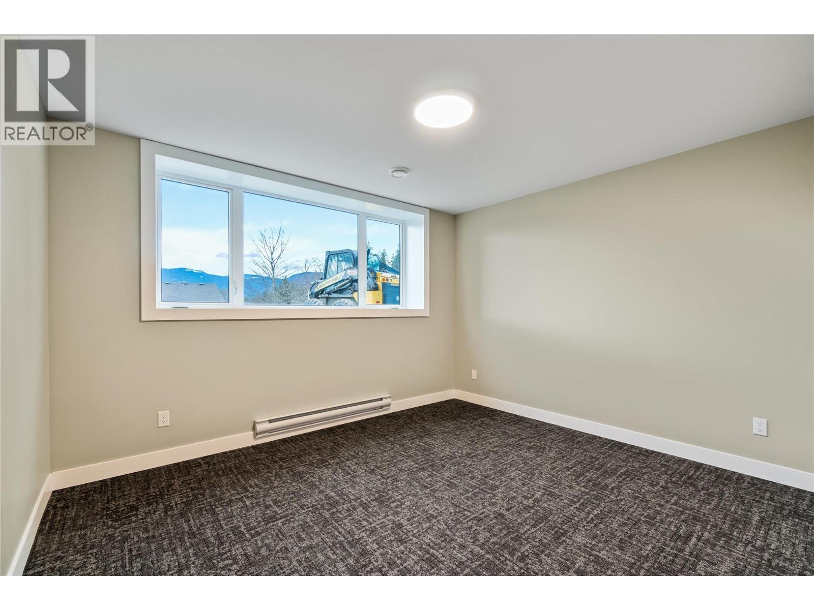 1905 35 Street NE - 54