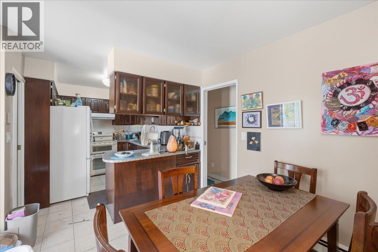 4 Bed, 3 Bath House for Sale in Vancouver – 2095 E 31ST AVENUE, Vancouver – MLS# R3145479 - Image 11