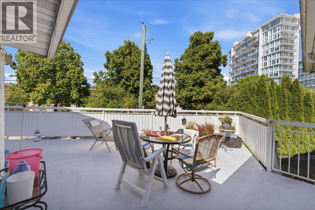 4 Bed, 3 Bath House for Sale in Vancouver – 2095 E 31ST AVENUE, Vancouver – MLS# R3145479 - Image 13