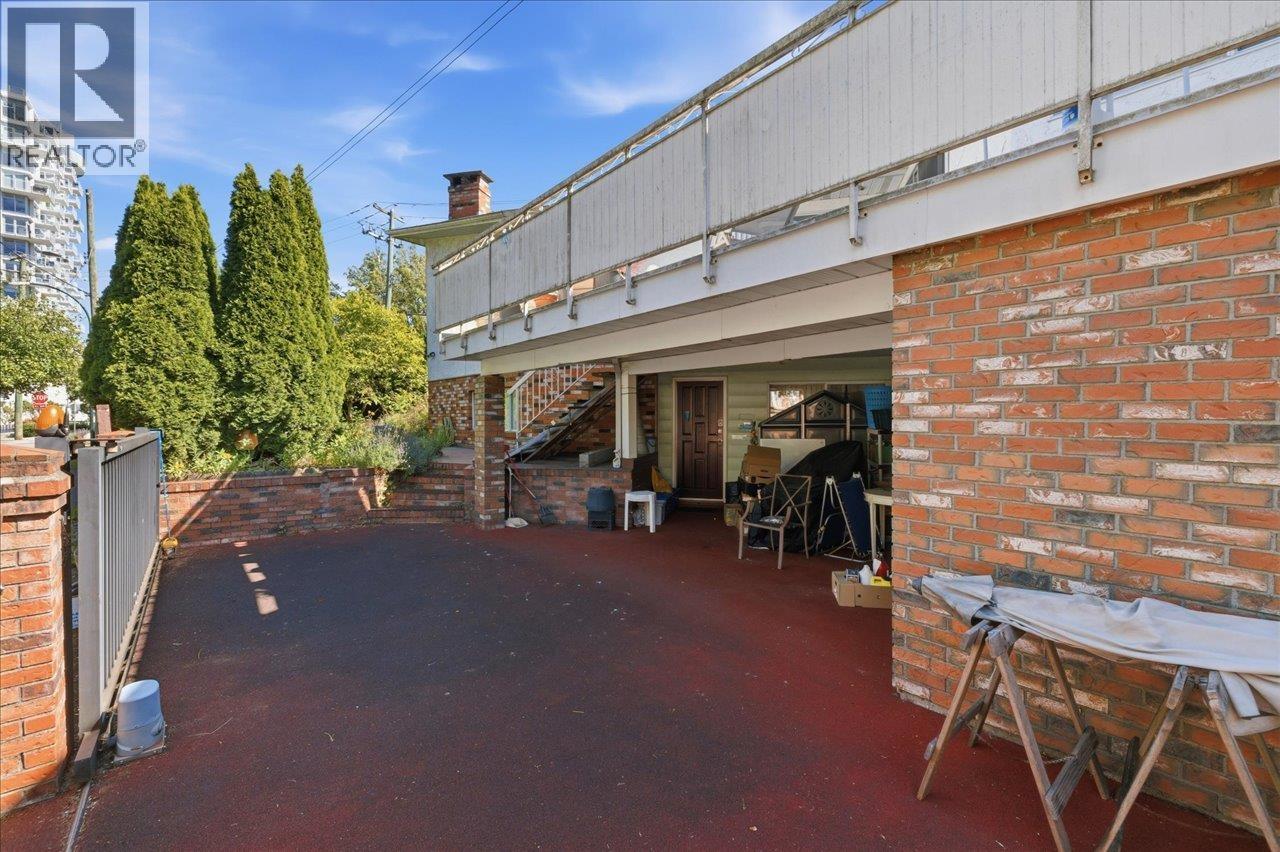 4 Bed, 3 Bath House for Sale in Vancouver – 2095 E 31ST AVENUE, Vancouver – MLS# R3145479 - Image 25