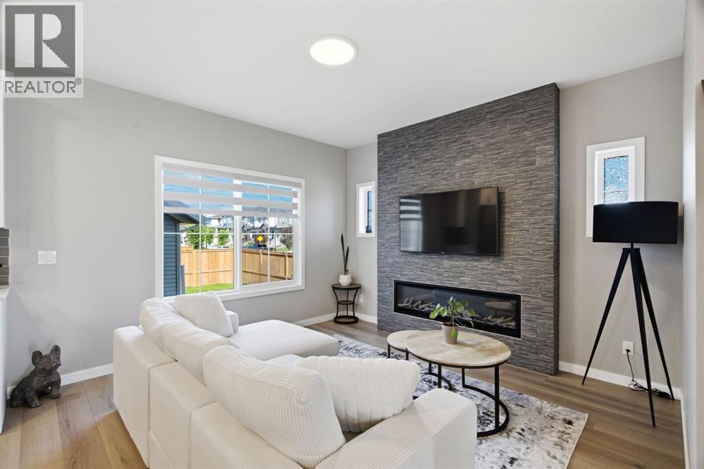 601 Reynolds Crescent SW - 10
