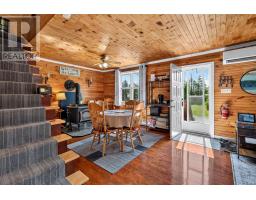 20 Hells Hill Pond Road thumbnail 21