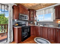 20 Hells Hill Pond Road thumbnail 23