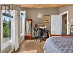 20 Hells Hill Pond Road thumbnail 33