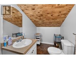 20 Hells Hill Pond Road thumbnail 38