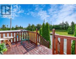 20 Hells Hill Pond Road thumbnail 6