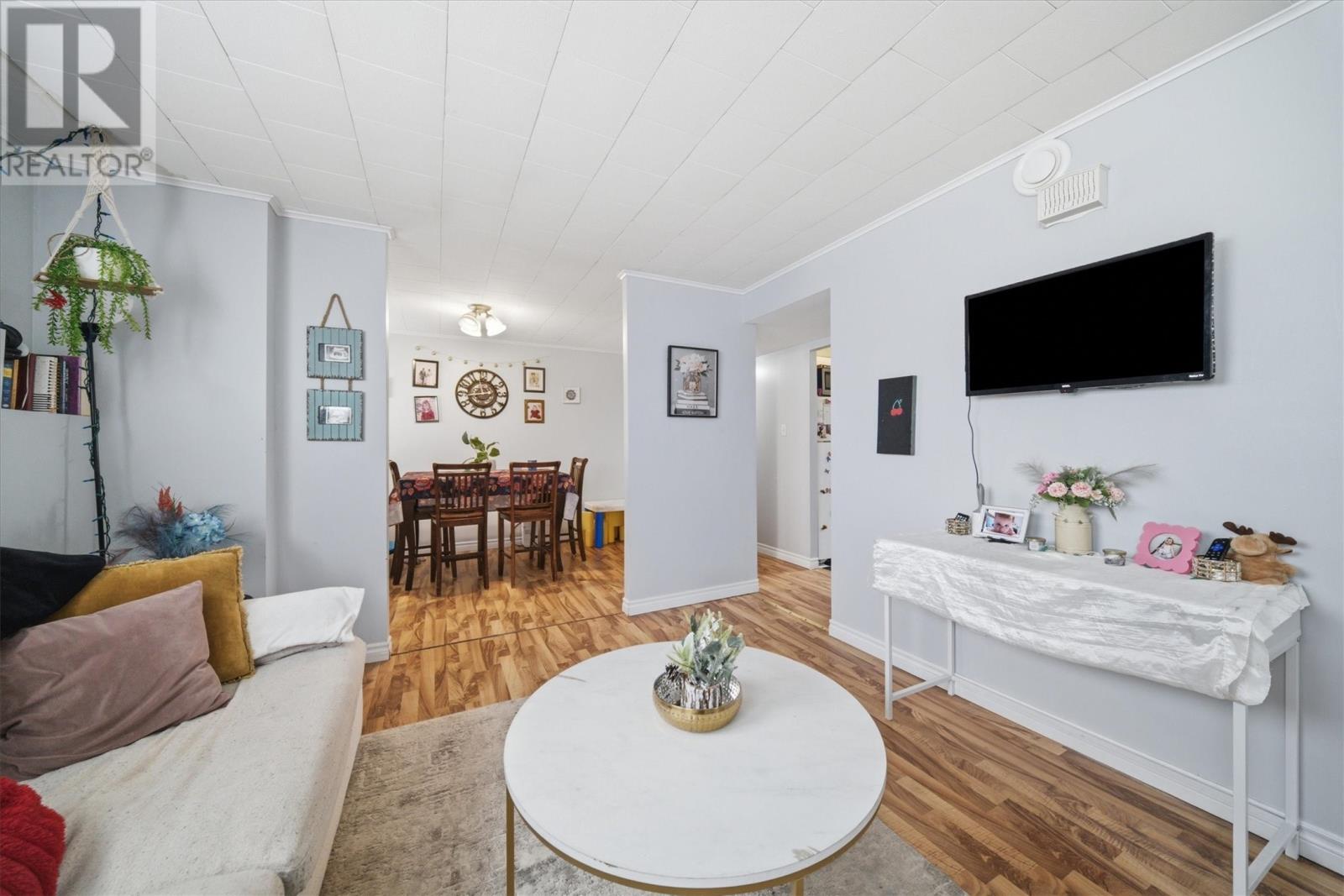 44 Grieve Street - 22