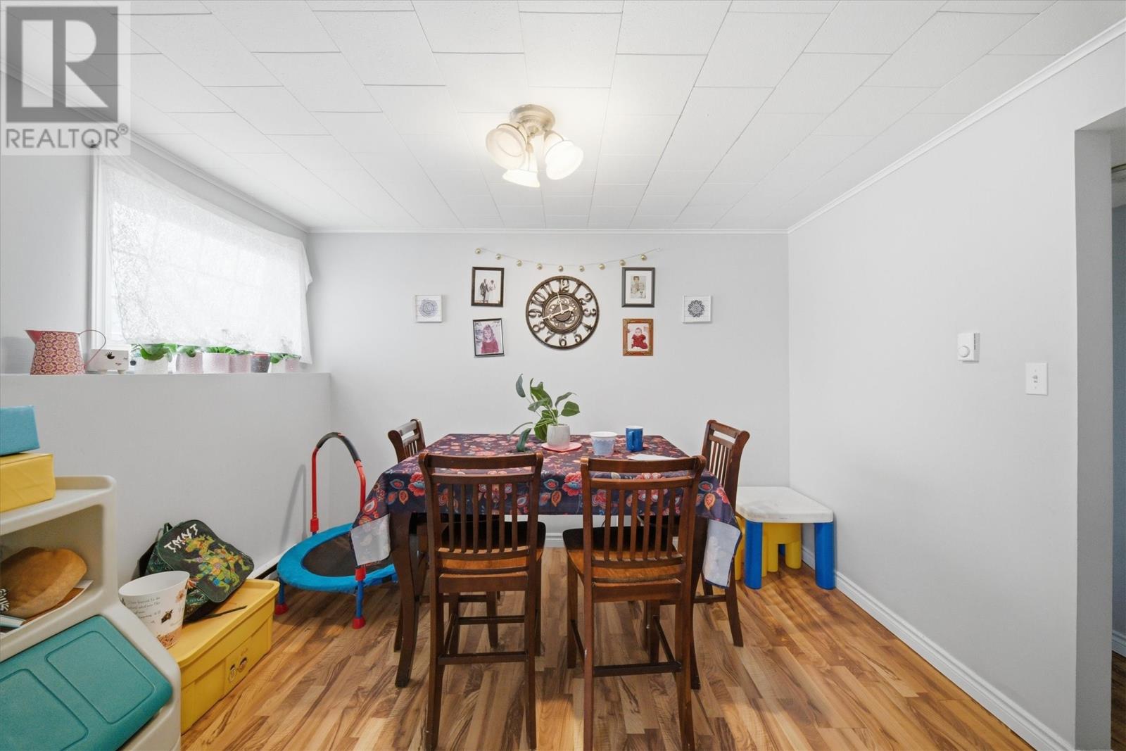 44 Grieve Street - 23
