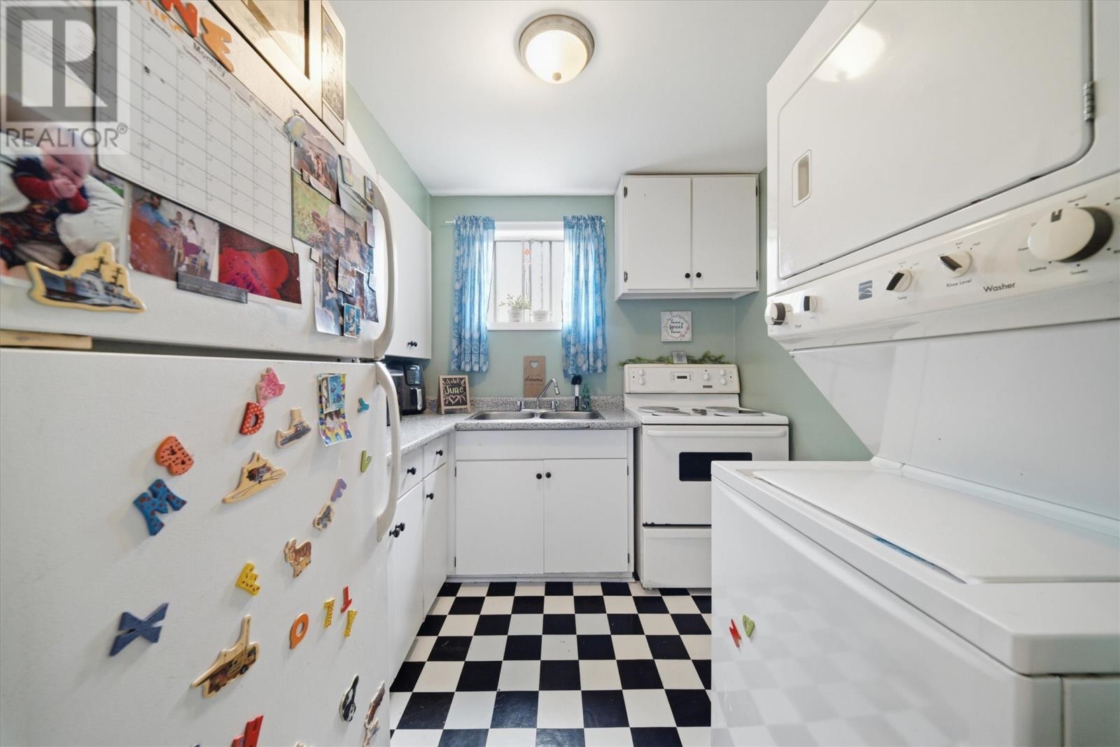 44 Grieve Street - 24